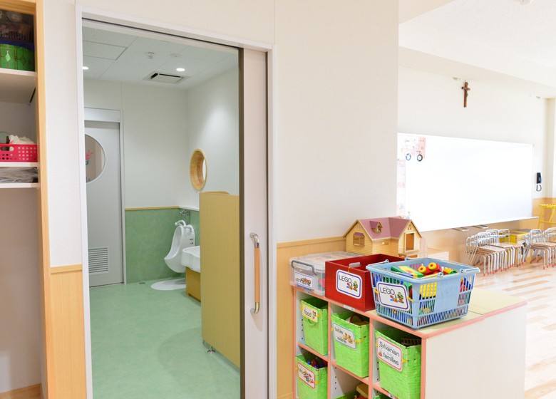 保育室備え付けお手洗い