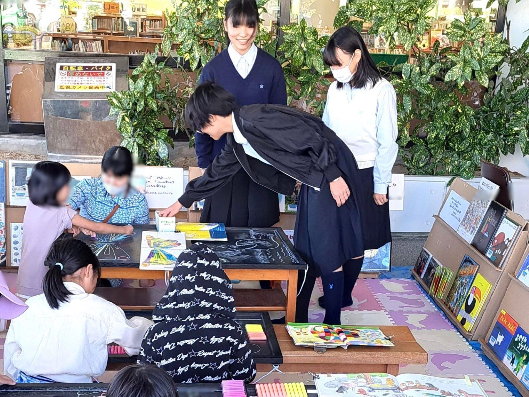 文芸漫画部02.jpg