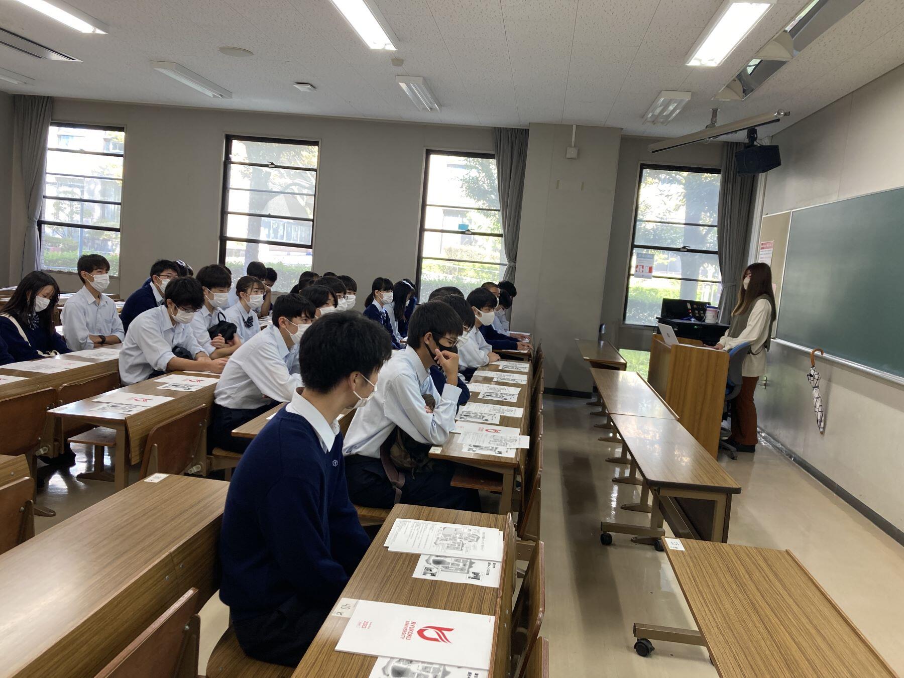 20221014進路学習P２.JPG